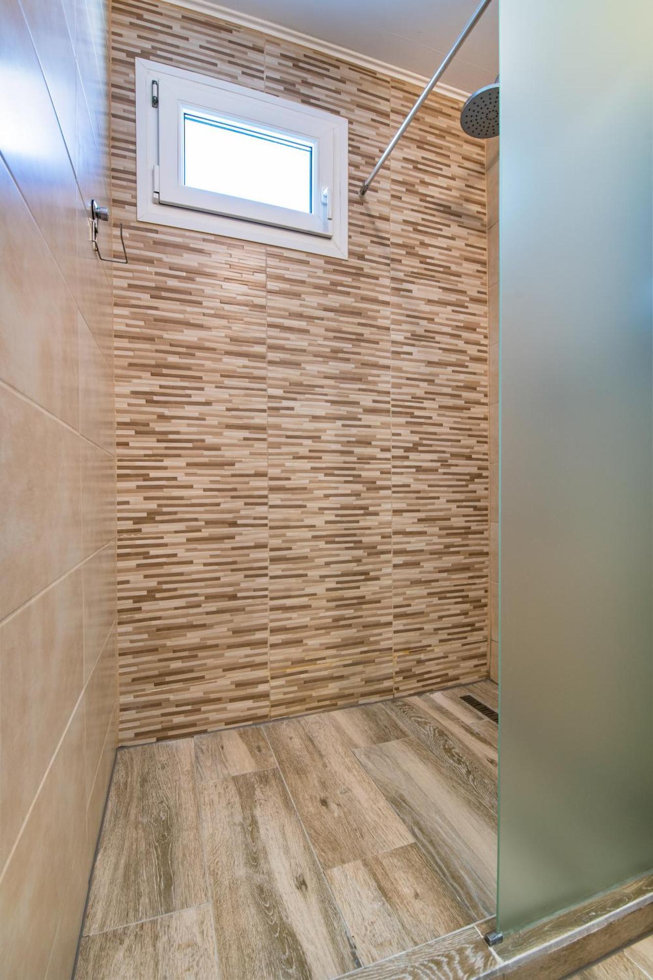 Springhome - Cozy Apartment With Balcony & Parking Брашов Екстериор снимка